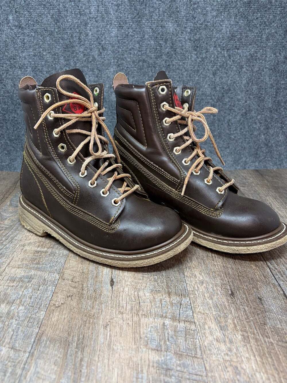 Red Ball Fly Fishing Stream Wading Felt Sole anti slip Boots Mens size 7 Good
